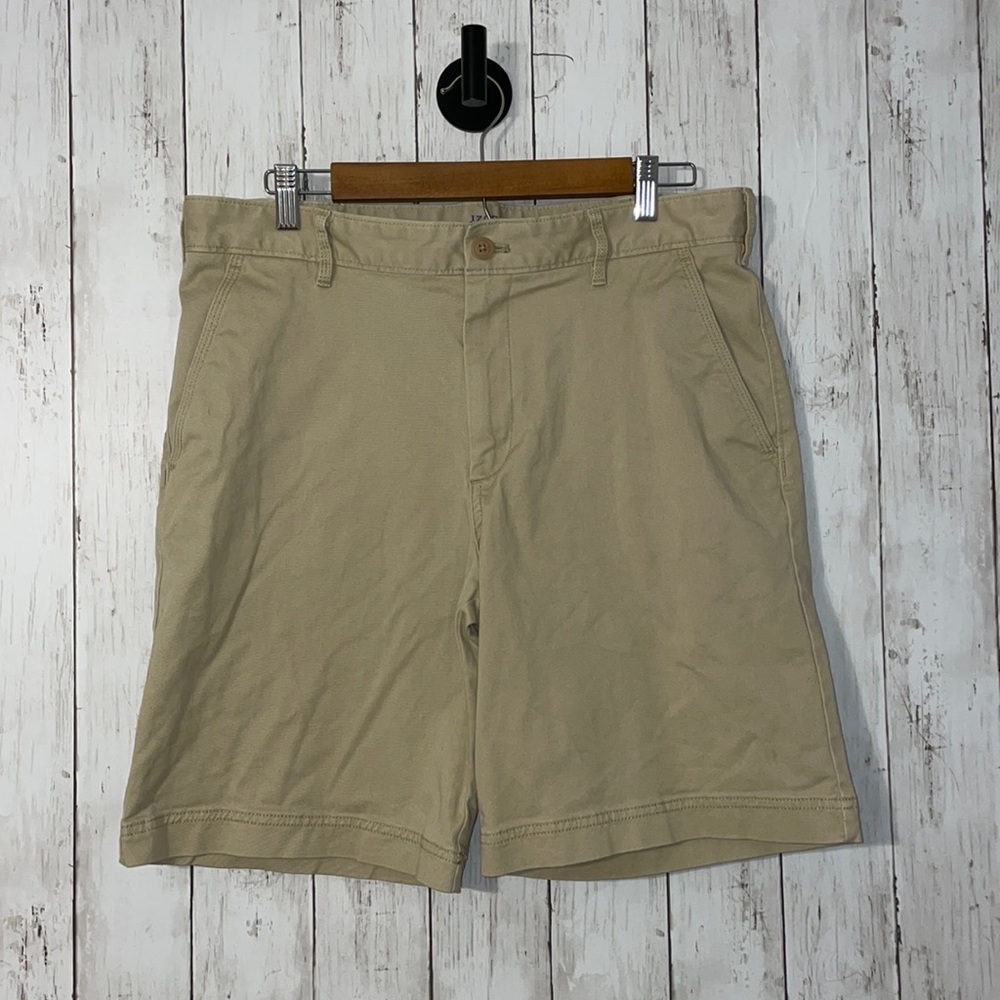 Izod men’s shorts